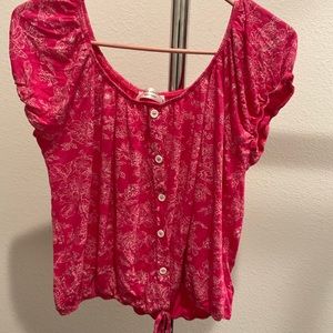 Vibrant Y2K-inspired Hot Pink Short-Sleeved Top - Perfect for Trendsetters!